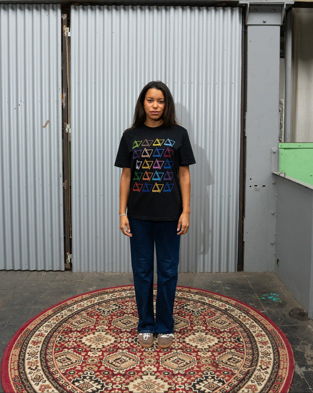 DOTS TEE